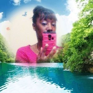 Meet your Posher, Beverly